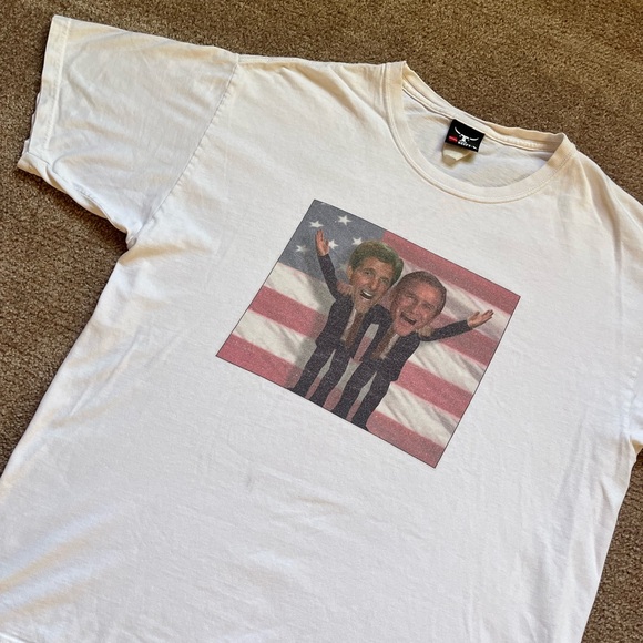 VTG ‘04 George W Bush & John Kerry White Tee - Picture 3 of 5